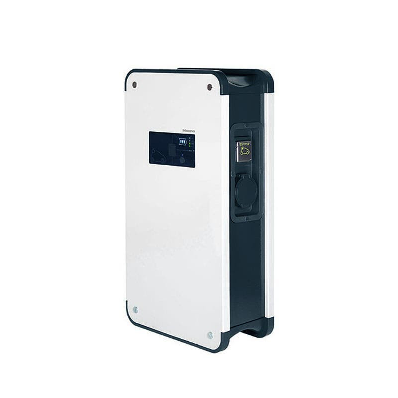 ليجراند - محطة شحن Premium Metal Single-Phase Green'Up، IP55، IK10، وضع 2 و 3، 7.4kW، 32A، لسيارة كهربائية واحدة
