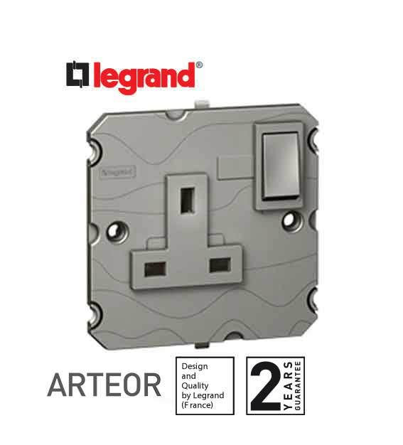 LEGRAND - Double Pole Socket Outlet Arteor, BS 1363:2, 13A- 2P+E switched- 1-Gang -Magnesium