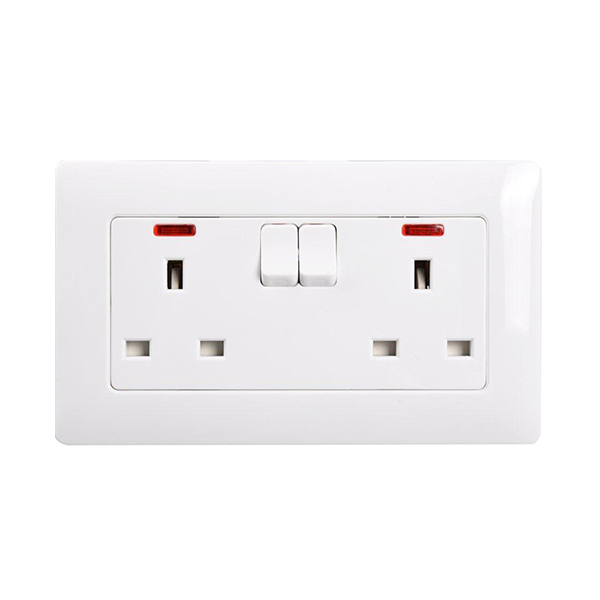 Hyundai B5813SDL-DP 13 Amp Double Pole Switch with Switch and Bulb White
