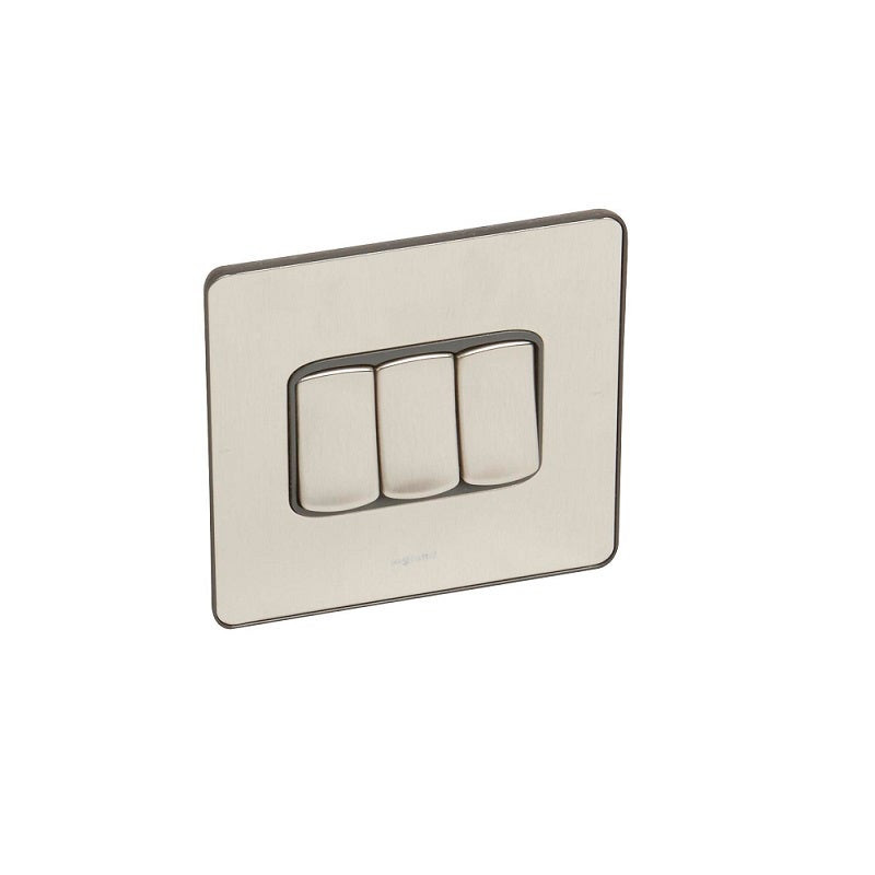 LEGRAND - Single Pole Plate Switch Synergy -3 Gang -2-Way -20 AX -250 V~ Sleek Design