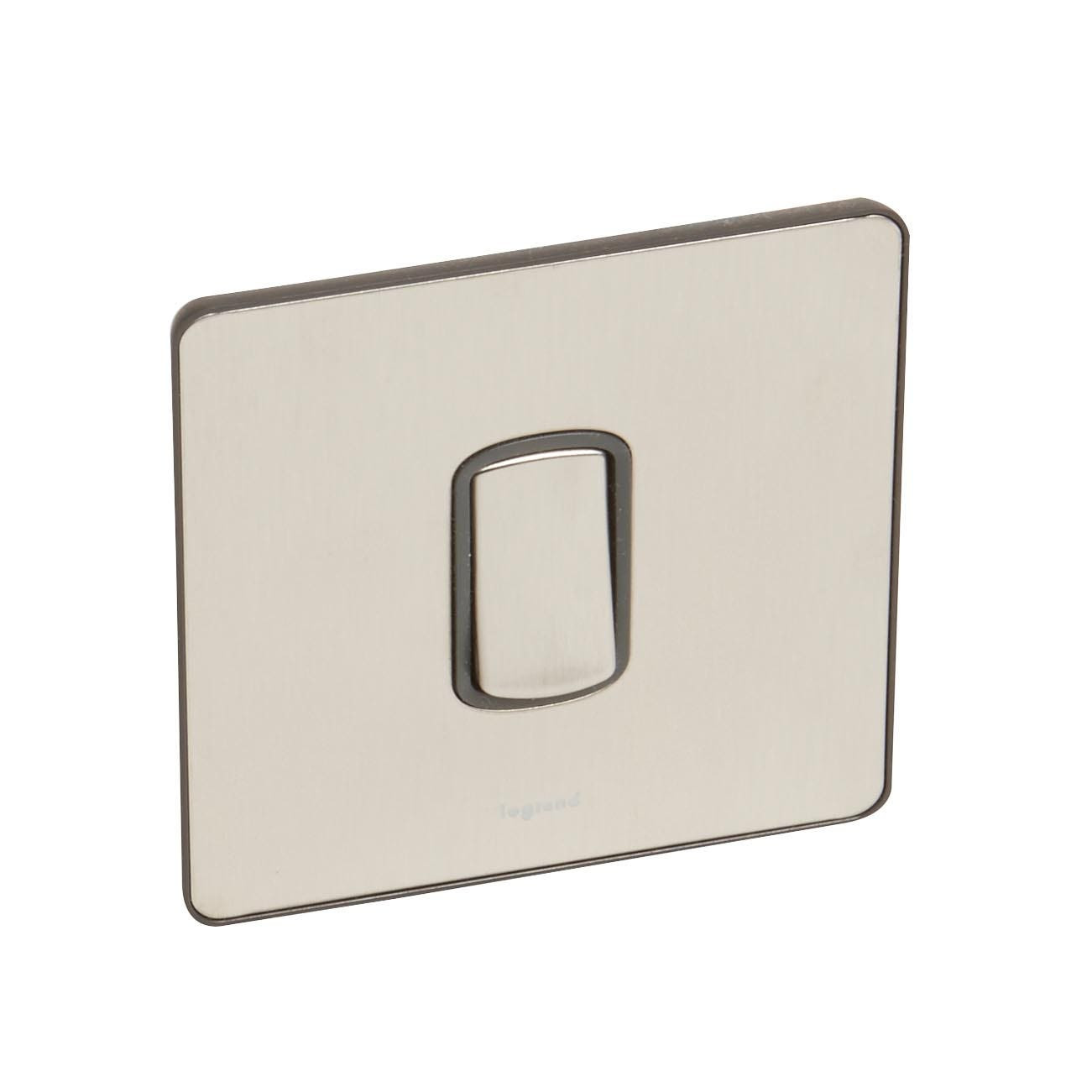 LEGRAND - Single Pole Plate Switch Synergy -1 Gang -2-Way -20 AX -250 V~