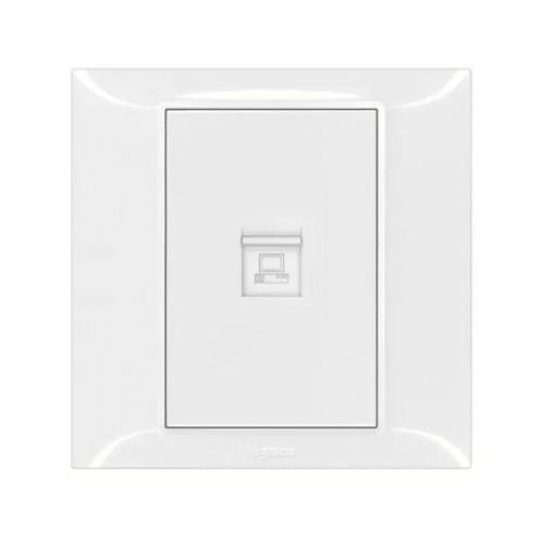Single internet plug RG45-CAT6 from Legrand (Blanco S)