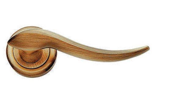 Kali 981 Bronze Door Handle with Rose.