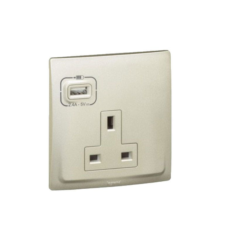 DISCONTINUED LEGRAND - British Standard Socket Outlet with USB Charger Mallia, Unswitched, 1 Gang, 13 A 250 V~