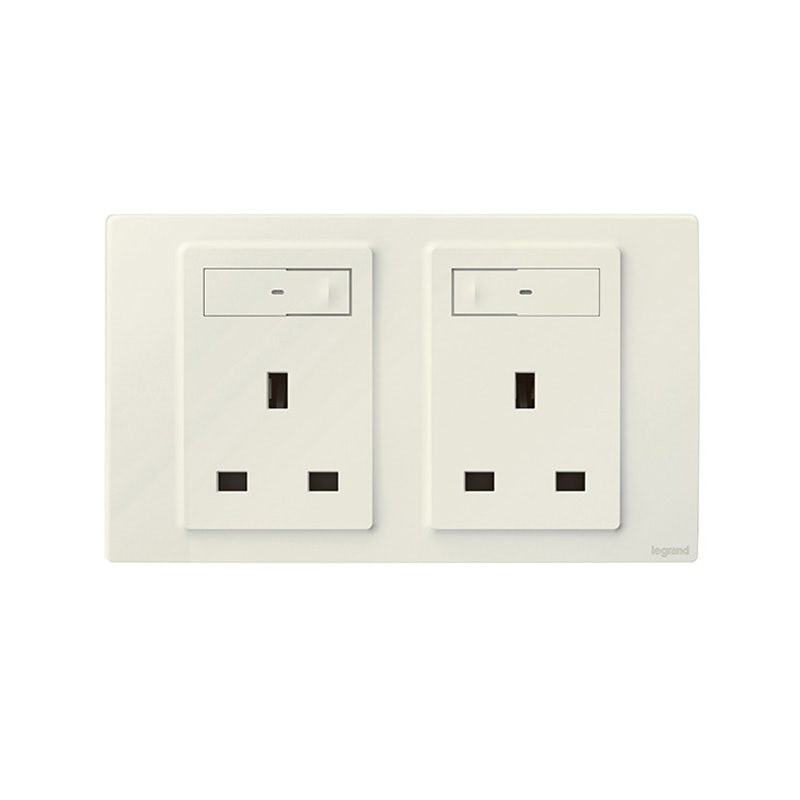 LEGRAND - Single Pole Socket Outlet Mallia Senses, BS, Switched, 13A 240V, 2 Gang, Matt White